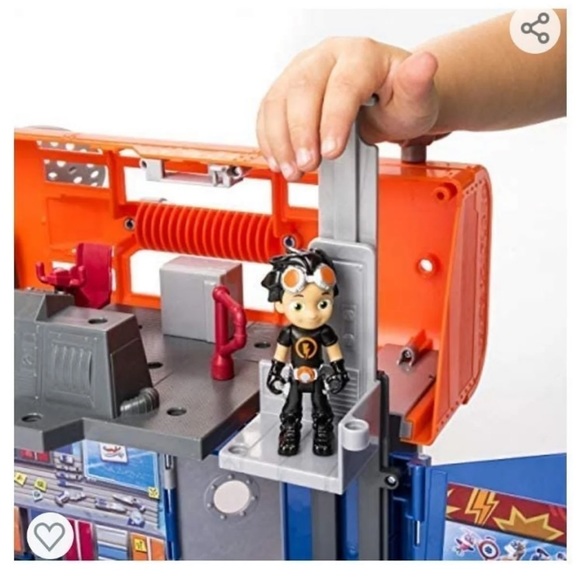 Rusty rivet - Picture 4 of 5